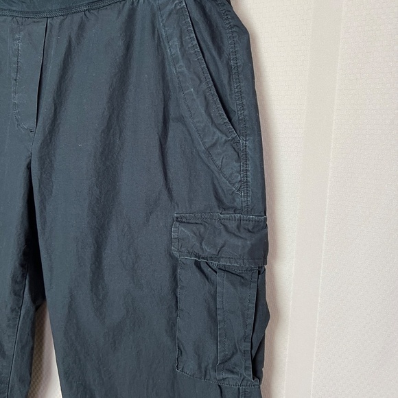 James Perse Women's Cotton Cropped Rolled Pull-On Cargo Parachute Pants Black 3 - Picture 6 of 9